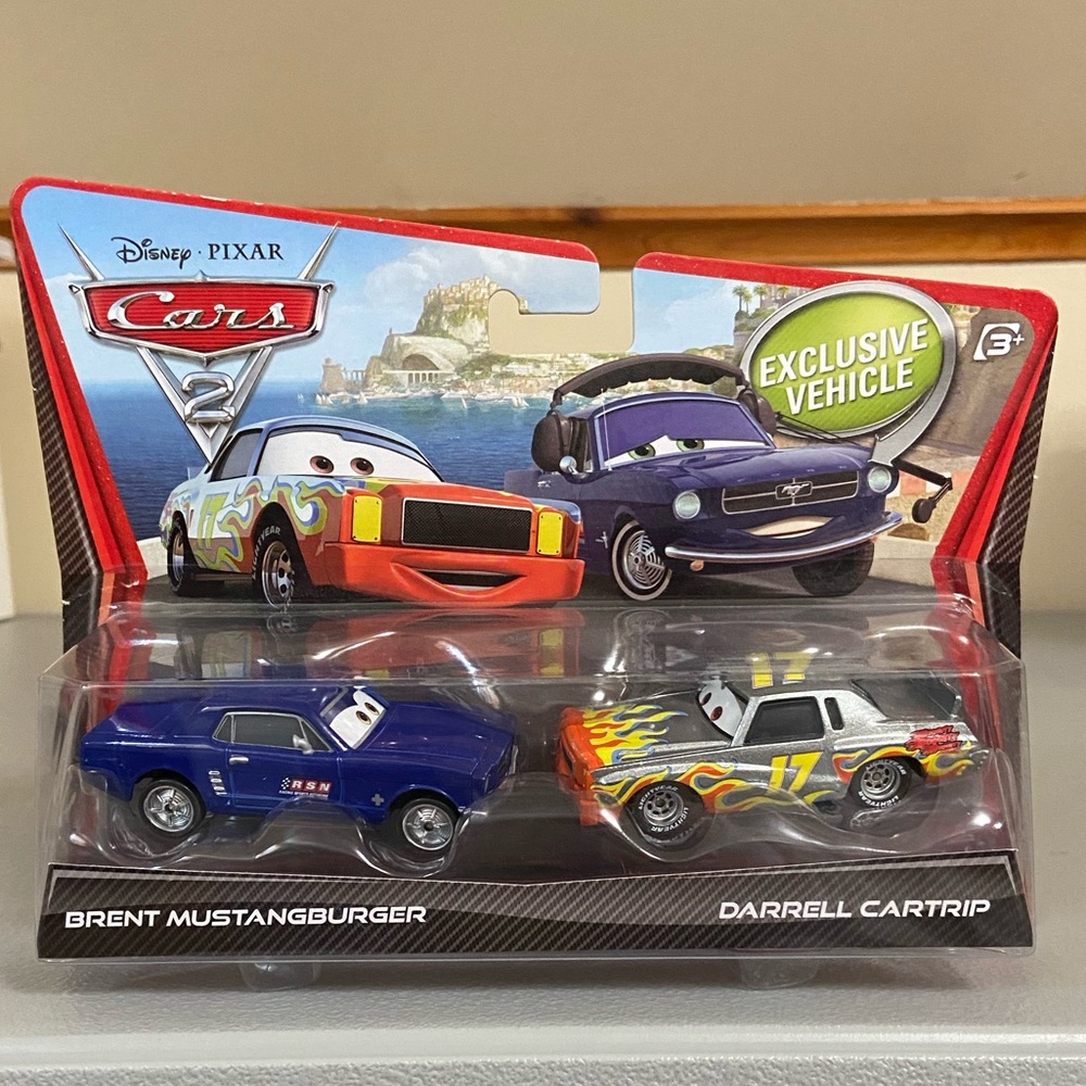 Disney Cars 2 Brent Mustangburger + Darrell Cartrip